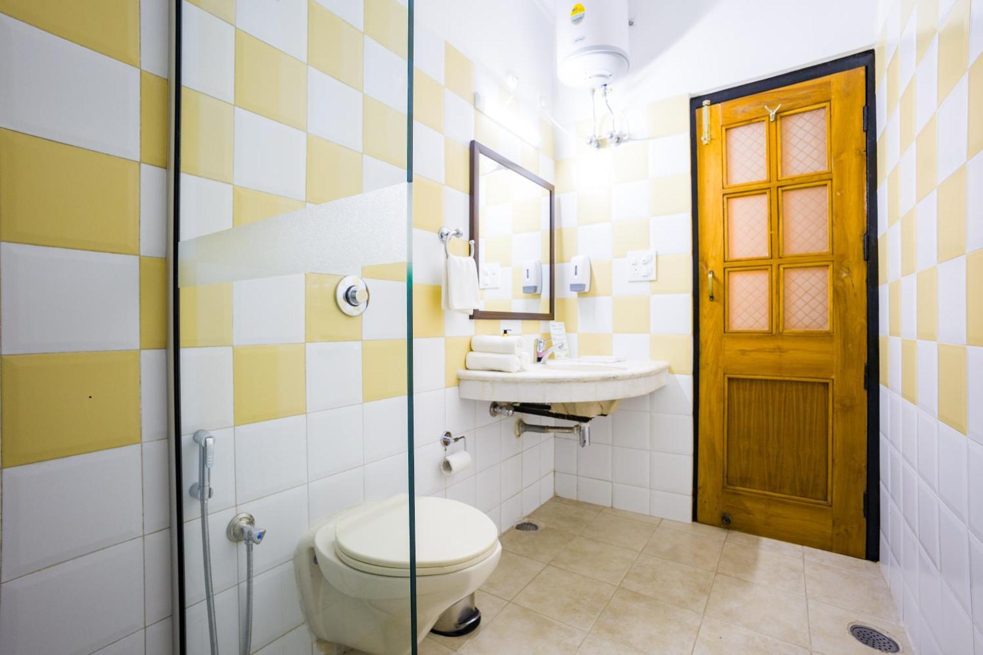 Alaya Stays Mehar Villa - 3 Bhk With Garden & Scenic Views Kasauli Exterior photo