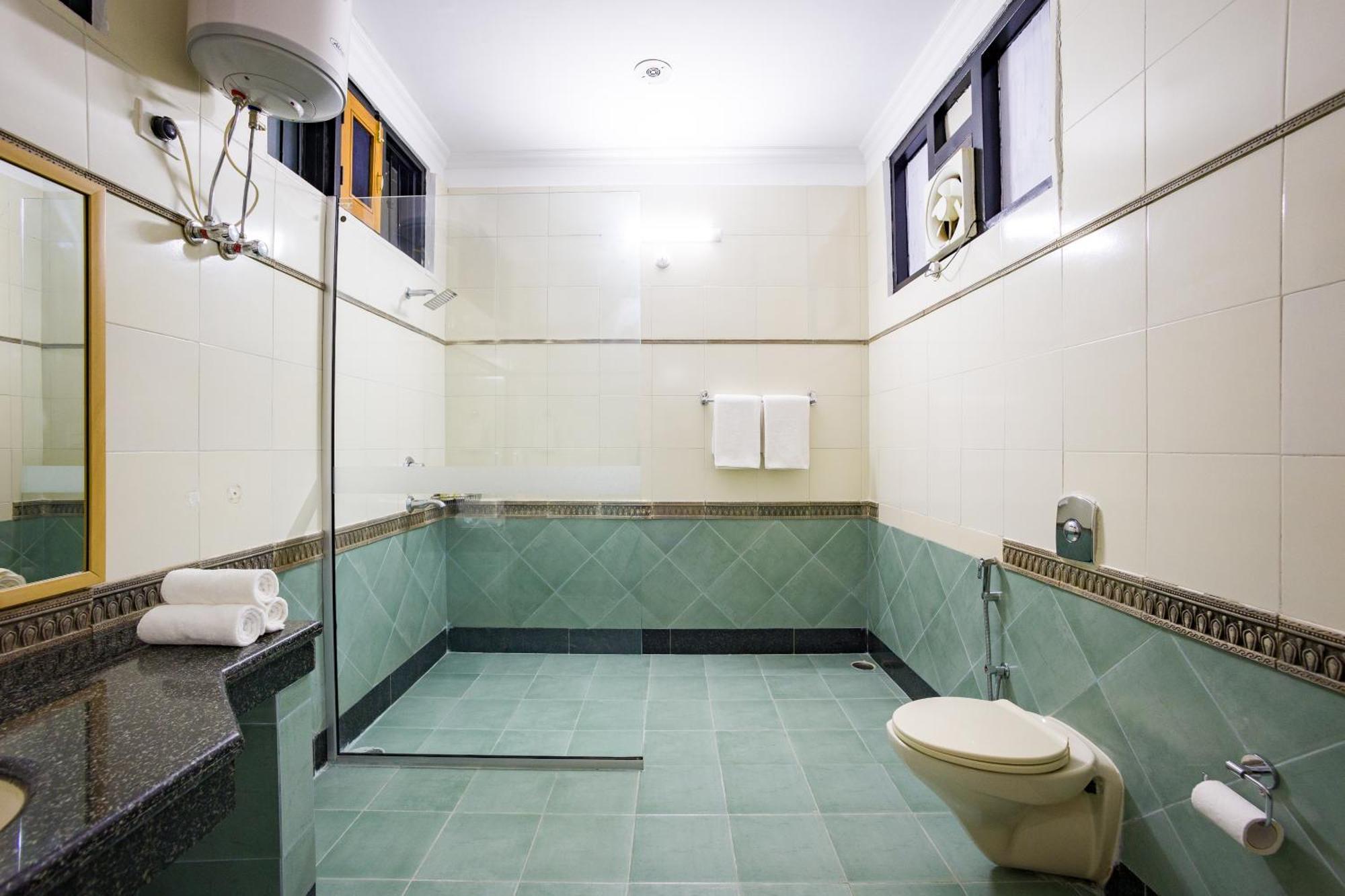 Alaya Stays Mehar Villa - 3 Bhk With Garden & Scenic Views Kasauli Exterior photo