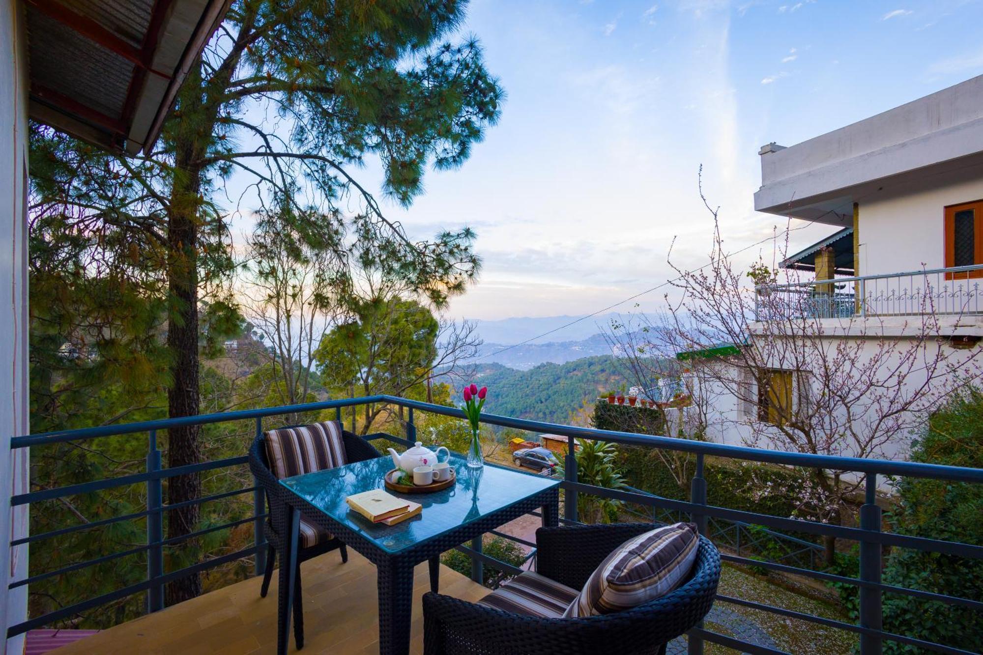 Alaya Stays Mehar Villa - 3 Bhk With Garden & Scenic Views Kasauli Exterior photo